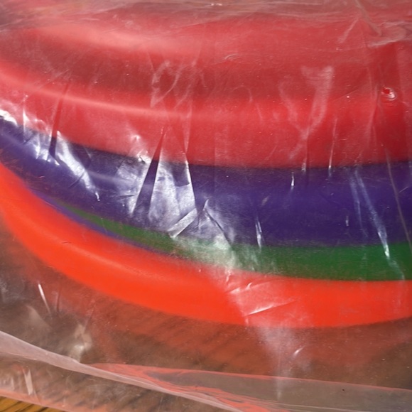 6 Frisbees (9” diameter) - Picture 2 of 2